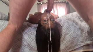 Desi pute à l&#039;envers facefuck