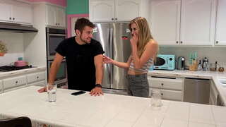 ���શ્લીલ તેમના બહેનો GF